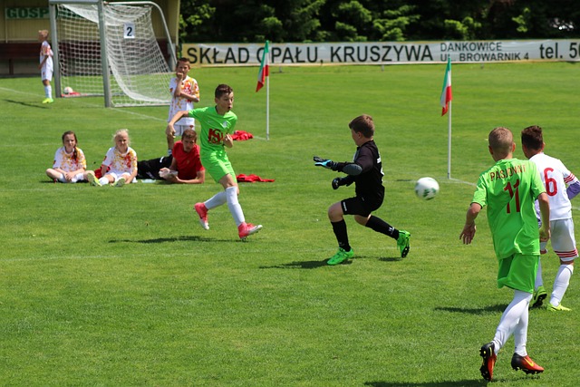 快船三喜临门，哈登转型防守大闸，进攻端有新巨头？.